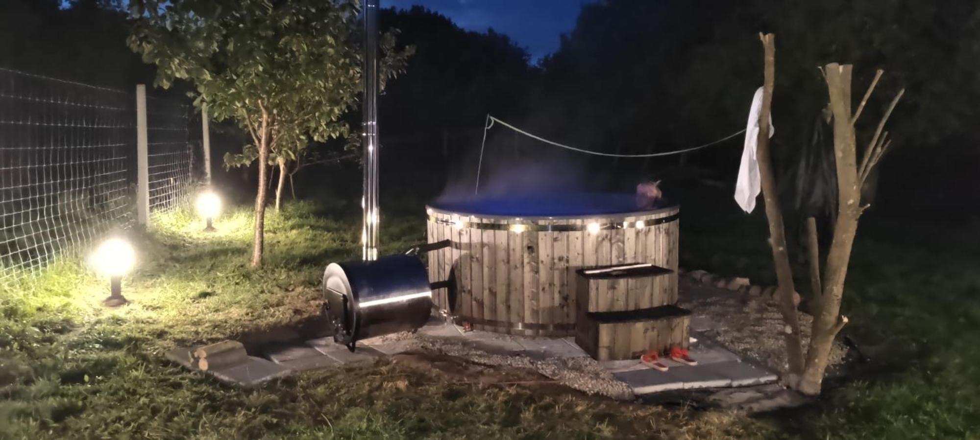 Domek Sadkowo - Wsrod Jabloni , Balia Ogrodowa Dodatkowo Platna Pollnow Dış mekan fotoğraf
